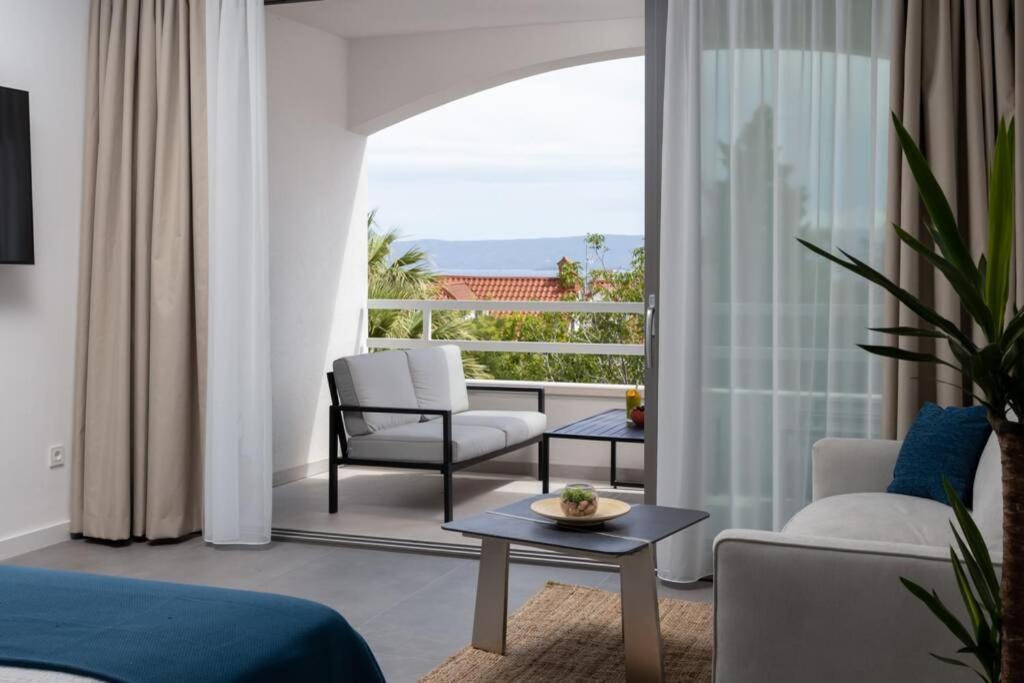 Holiday In Bol **** Blue Екстер'єр фото